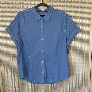 Liz Claiborne Blue Striped Button-Up Shirt